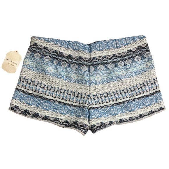Altar’d State Shorts Raw Hem Tribal Aztec Boho Print Blue White Grey Size Large - Picture 1 of 10